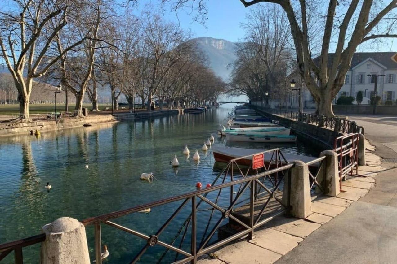 The Red Heart Of Annecy - Beautiful Apartment For 4 People Eksteriør billede