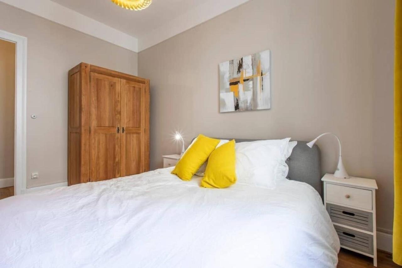The Red Heart Of Annecy - Beautiful Apartment For 4 People Eksteriør billede